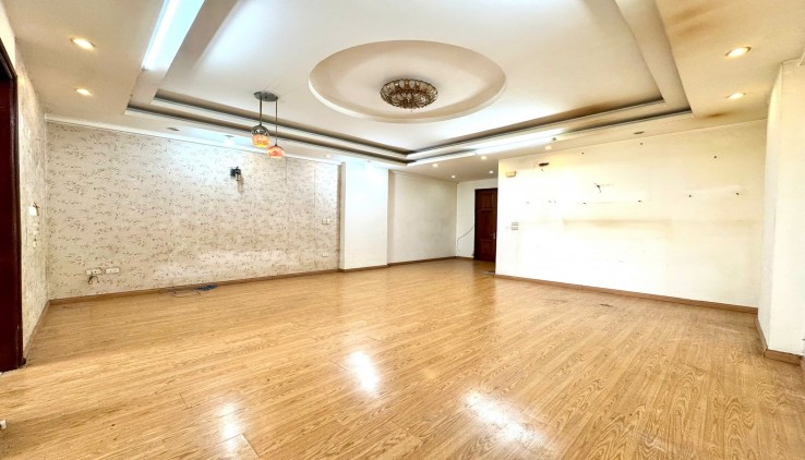 Bán căn hộ chung cư Phố Minh Khai, 99m2, 3 ngủ, 2 vệ sinh, 5.5 Tỷ